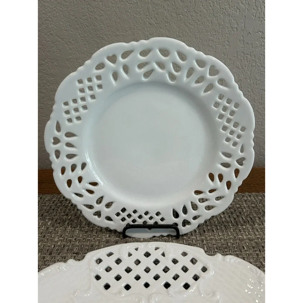 Vintage White Milk Lattice Edge Plates Set Of 2 Oval 10 X 12 Round 10 Diameter